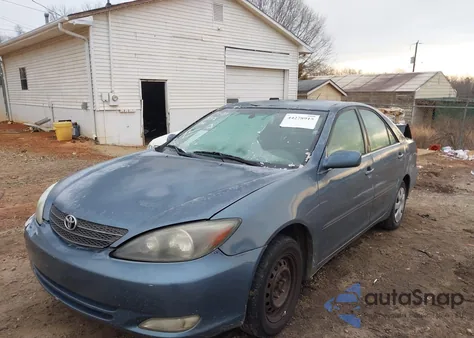 2003 Toyota Camry Xle z USA, uszkodzony, nr VIN 4T1BE30K33U678070